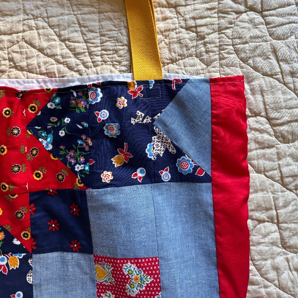 Handmade Vintage Patchwork Tote Bag 21"x17" Muslin Lined - Sew Loved 🧵🪡 - Picture 9 of 13